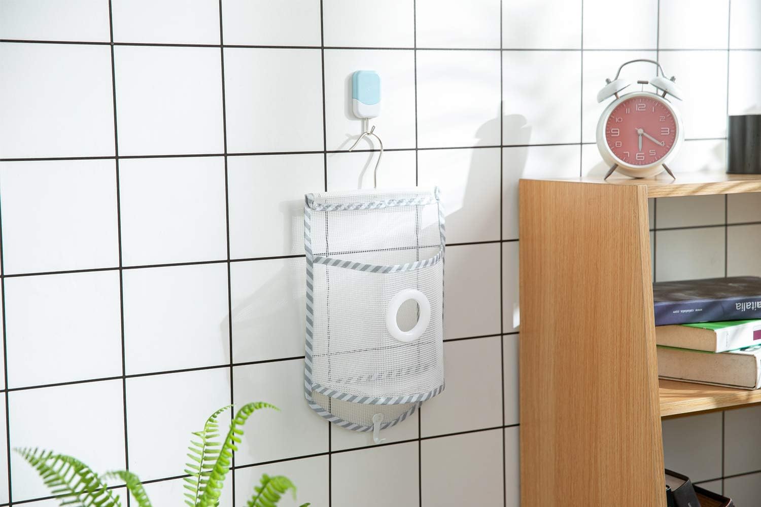 ALYER Small Hanging Mesh Shower Caddy with Rotatable Hanger