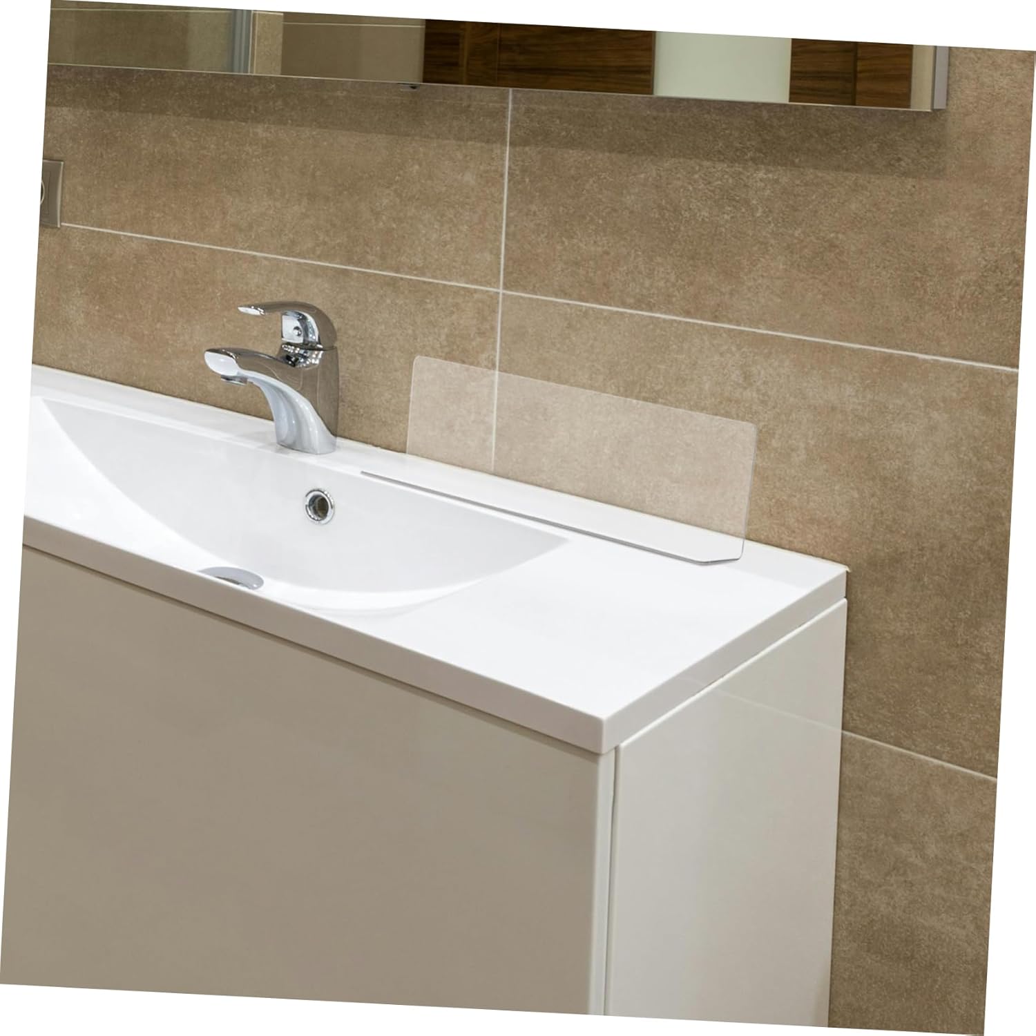 Low Maintenance Bath Tub Shower Water Guard