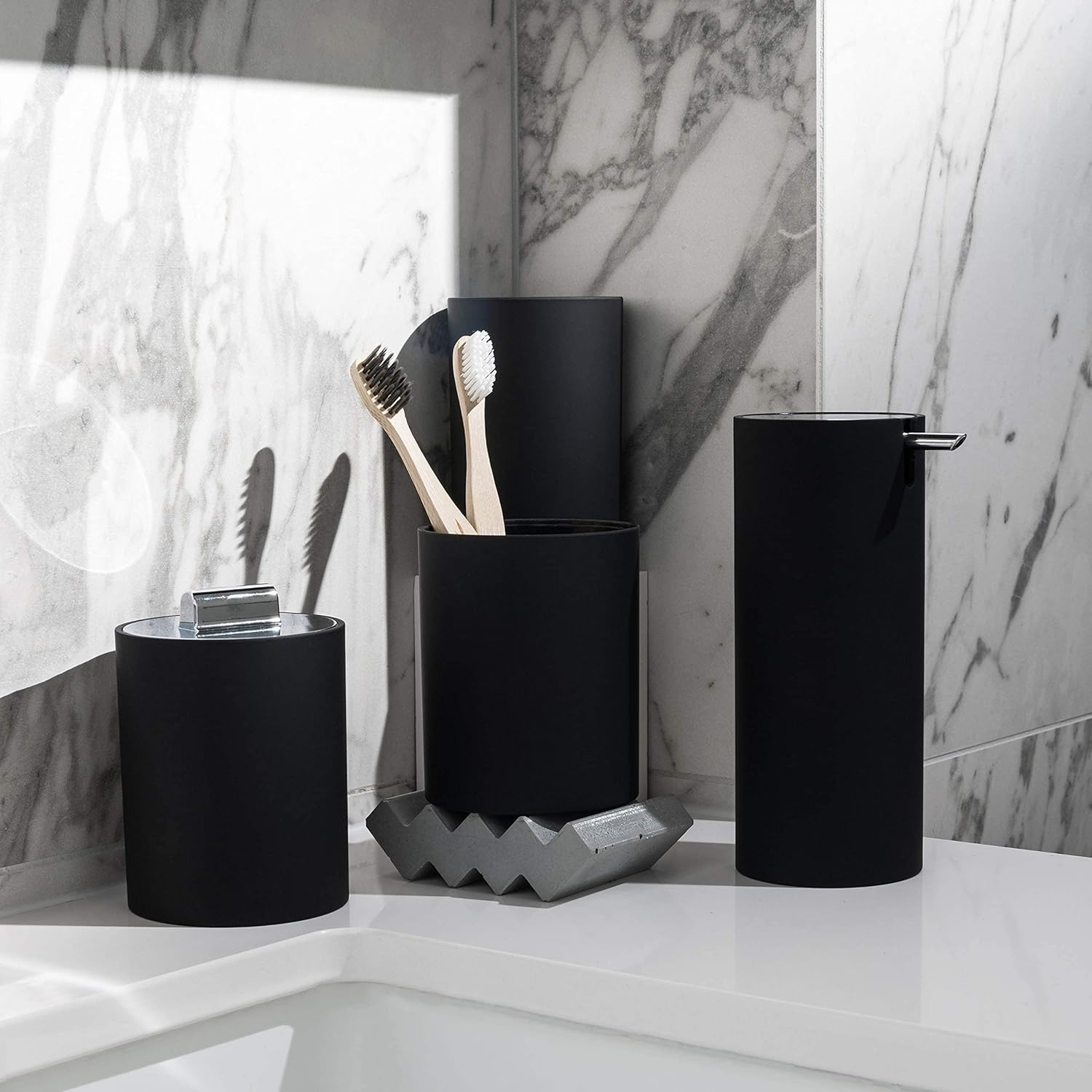 VIRTUNE Matte Black Bathroom Accessory Set 4 Pcs