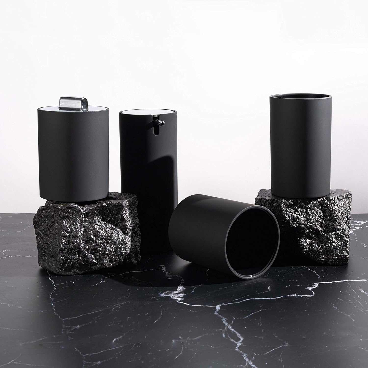 VIRTUNE Matte Black Bathroom Accessory Set 4 Pcs